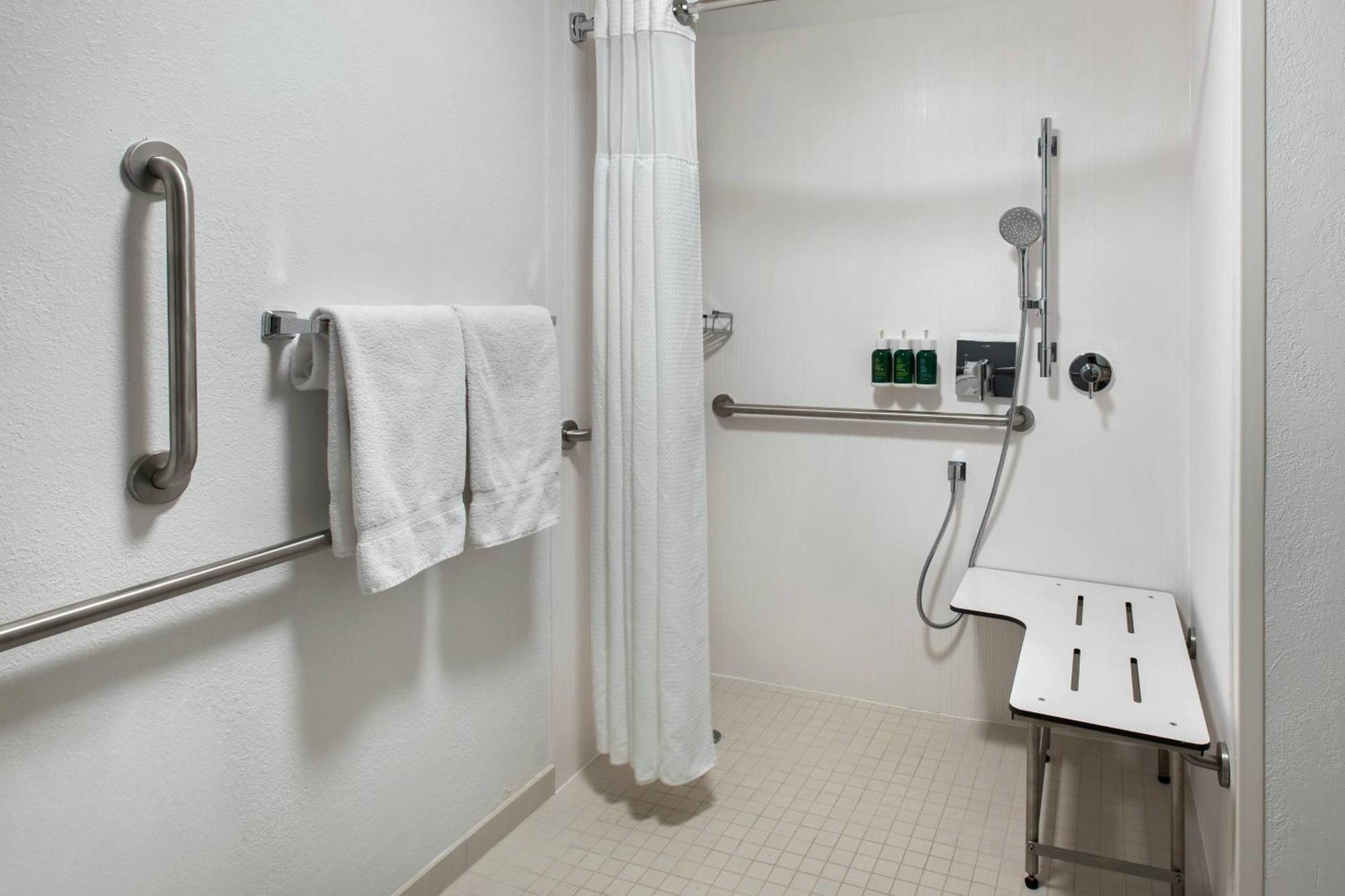 Courtyard By Marriott Rockville Eksteriør billede