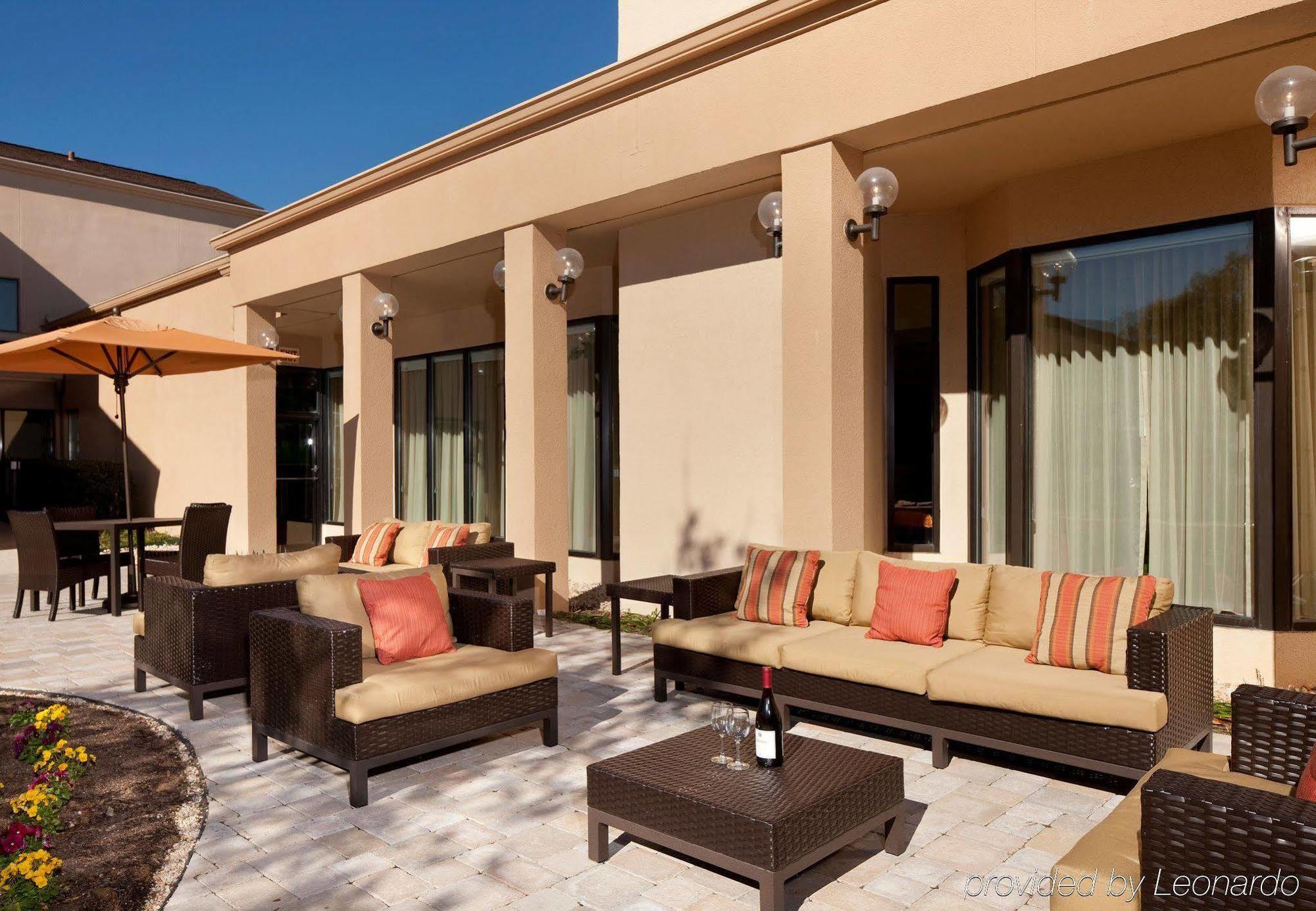 Courtyard By Marriott Rockville Eksteriør billede